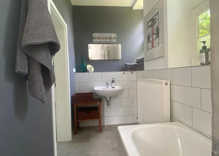 Bahnhof Vaale- Gleis 3 *